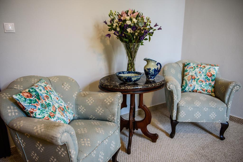 Chateau Hostacov Hotel Quarto foto