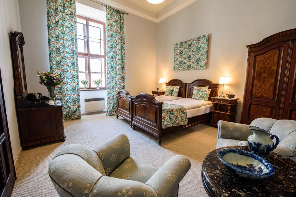Chateau Hostacov Hotel Quarto foto