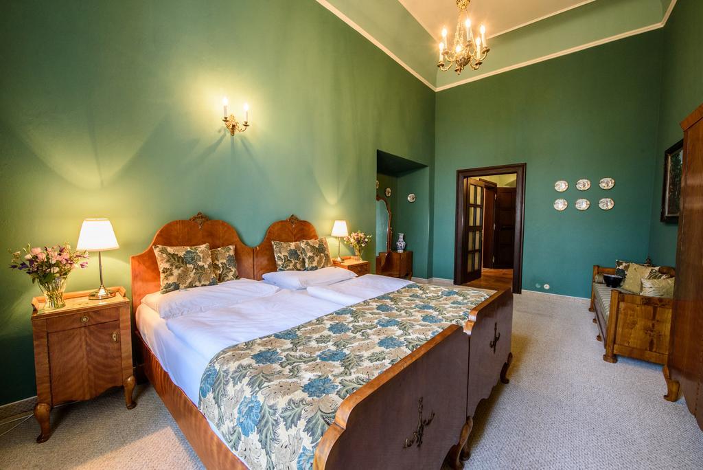 Chateau Hostacov Hotel Quarto foto