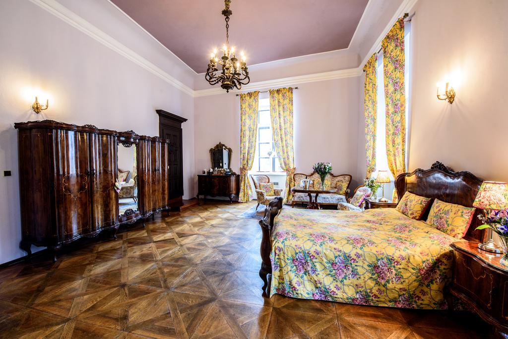 Chateau Hostacov Hotel Quarto foto