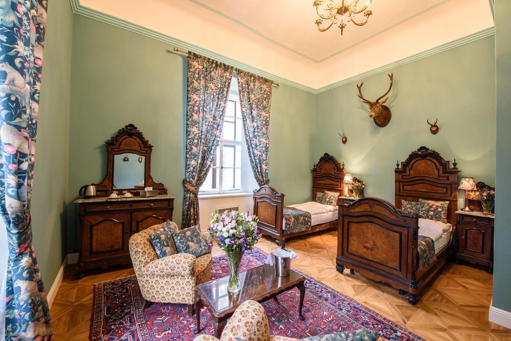 Chateau Hostacov Hotel Quarto foto