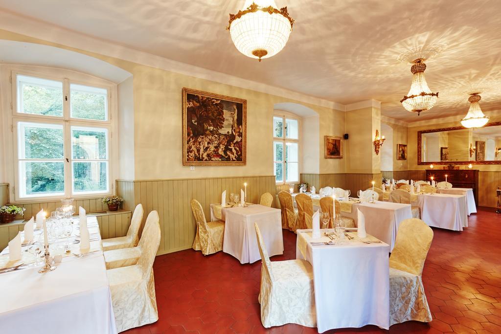 Chateau Hostacov Hotel Exterior foto